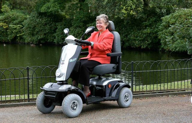 Kymco Maxi XLS full-size road scooter